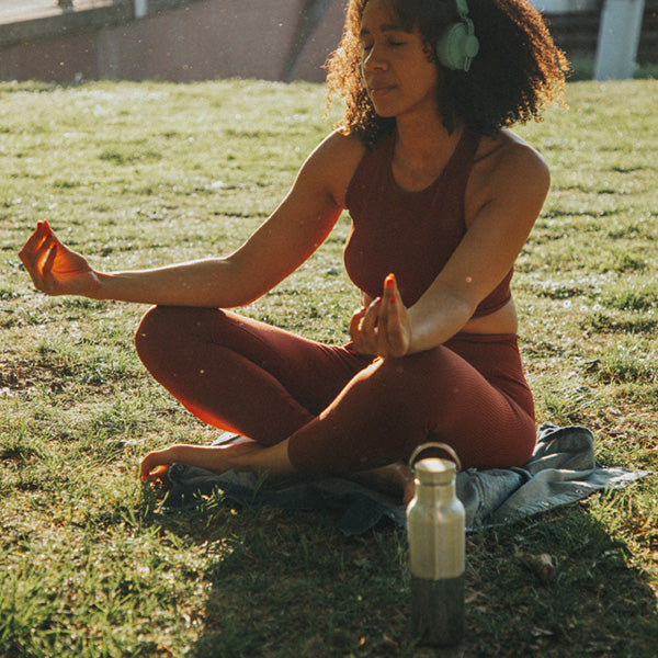 12oz-rise-reflect-with-bamboo-cap-v0 16oz_rise_reflect_yoga_park_headphones_square.jpg