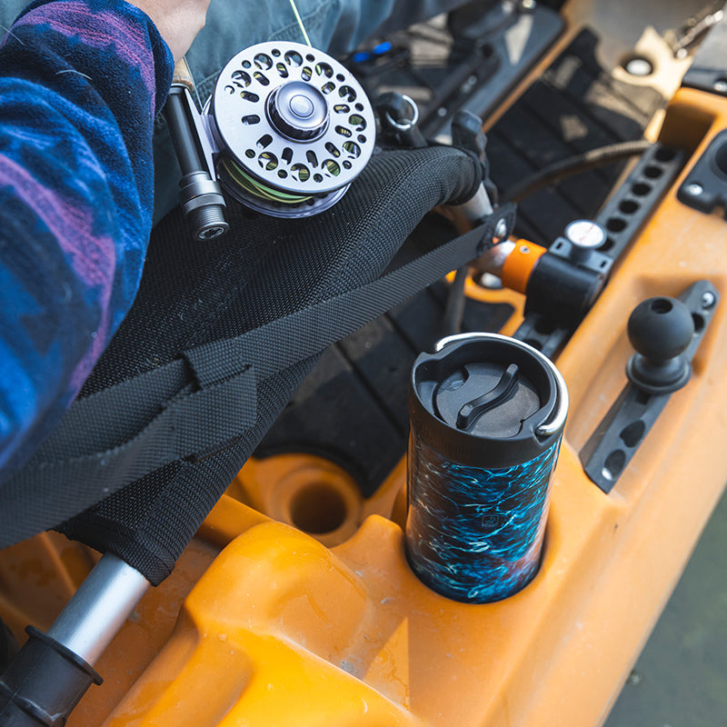 16oz-tkwide-with-cafe-cap-mossy-oak-f7 16oz_tumbler_mossyoak_bass_cafe_kayak_top_square.jpg