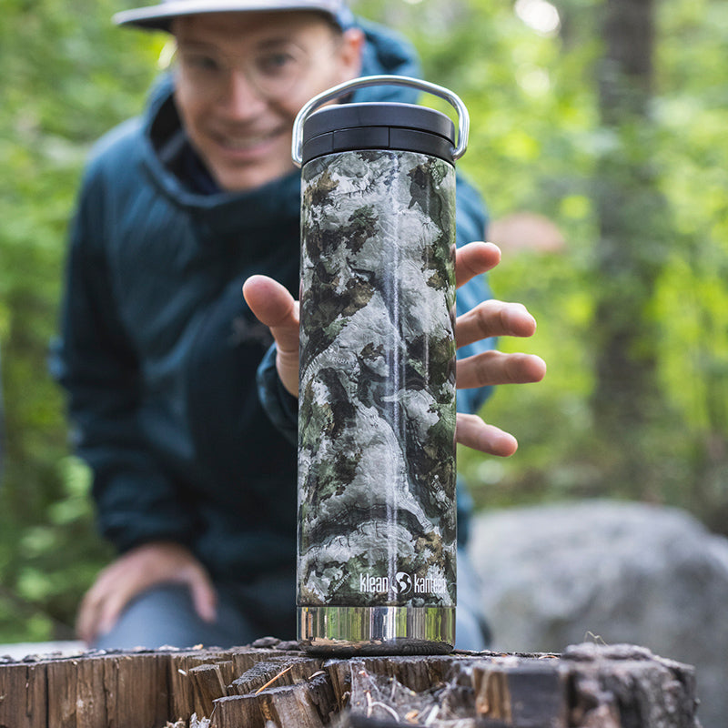 20oz-tkwide-with-twist-cap-mossy-oak-w1 20oz_bottle_twist_mossyoak_terragila_closeup_square.jpg