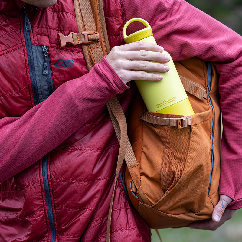 20oz-rise-classic-with-arch-loop-cap-c9 20oz_rise_classic_insulated_bottle_acacia_backpack_square.jpg