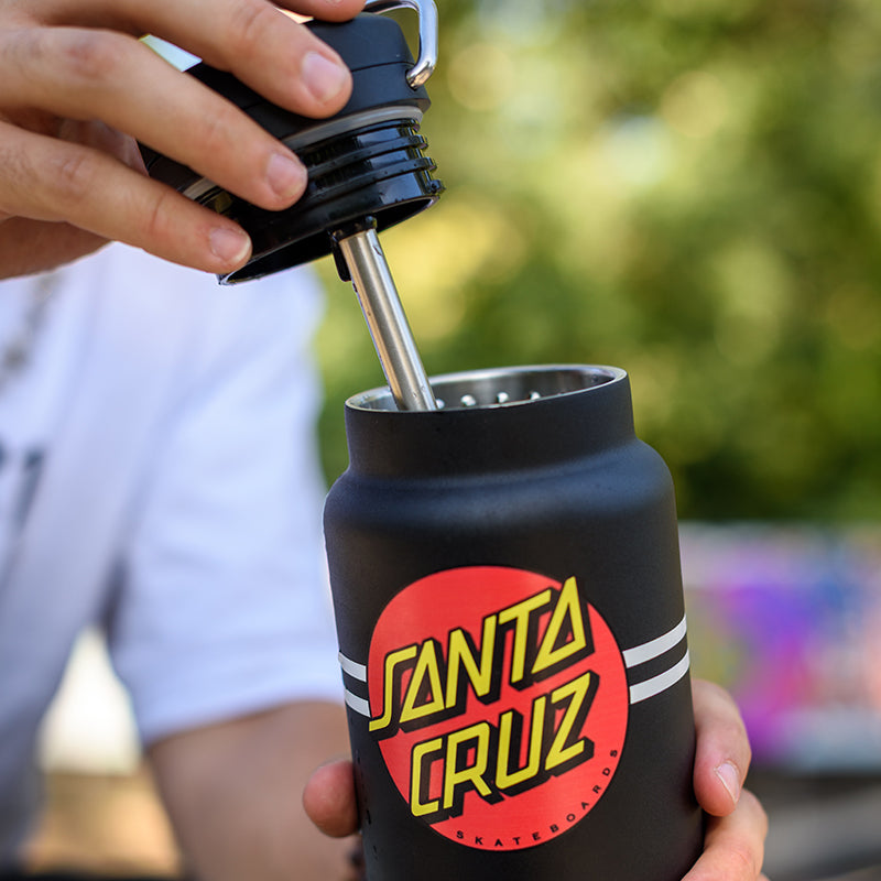 32oz-tkwide-with-twist-cap-santa-cruz-b5 32oz_tkwide_twist_water_bottle_santacruz_dot_lidoff_square.jpg