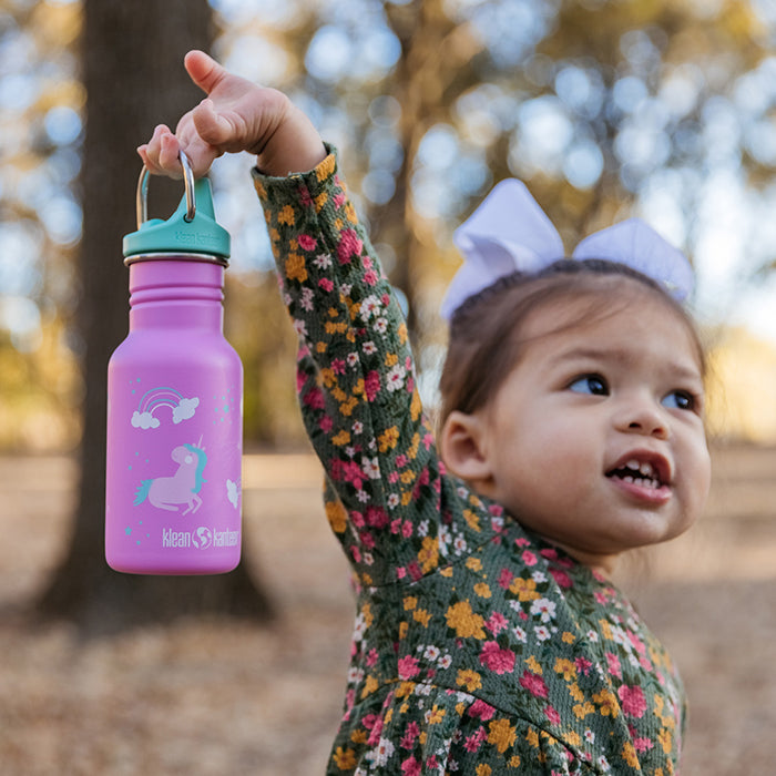 classic-kid-sippy-cap-h5 K12CNSIPPY-UN-kids_bottle_unicorn_lifestyle.jpg