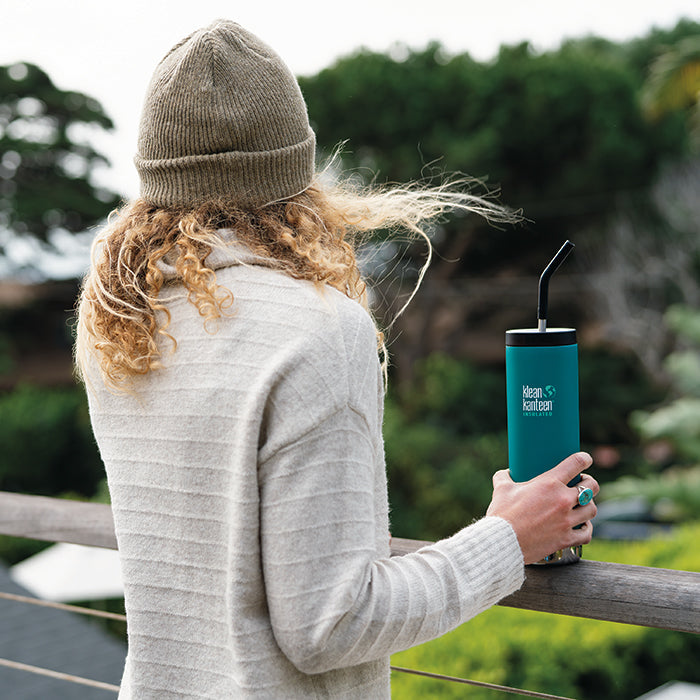tkwide-straw-cap-p7 K20TKWPCC-EB-20pz-bottle-straw-cap_lifestyle.jpg