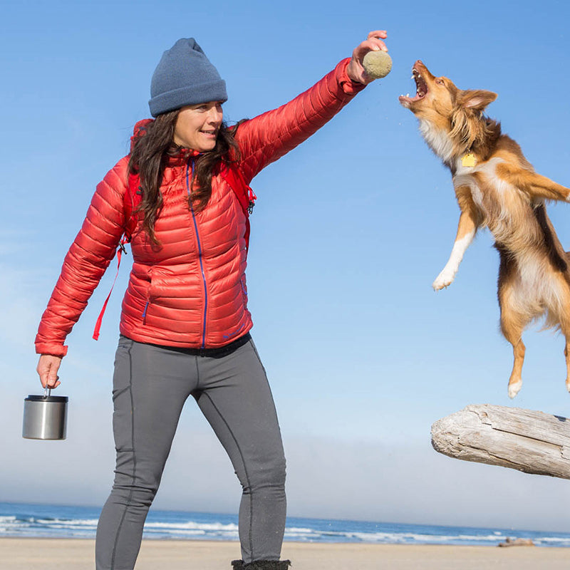 32oz-tkcanister-food-container-c1 food_canister_32oz_girl_beach_dog_jump_square.jpg