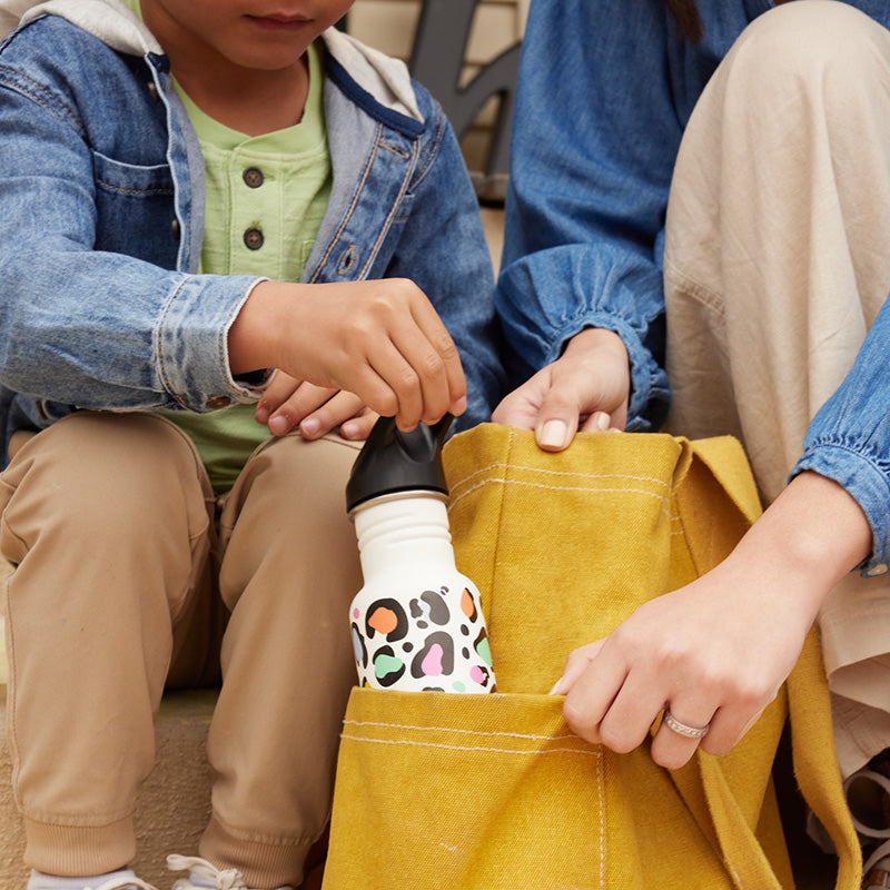 12oz-kid-s-classic-with-flip-seal-sport-cap-g5 kid_sport_flip_seal_12oz_bag_pull_square.jpg