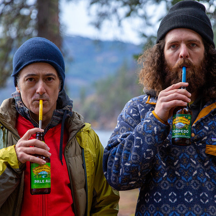 straw-4-pack-u5 recycled_steel_straws_beers_dudes_lifestyle.jpg