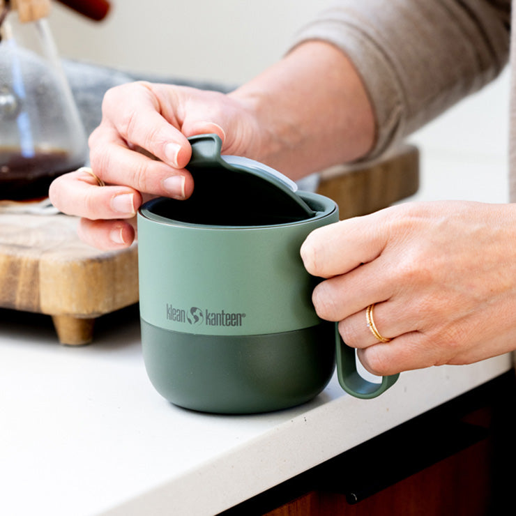 flip-lid-n6 rise_flip_lid_large_coffee_mug.jpg