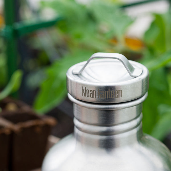 classic-steel-loop-cap-z9 stainless_cap_garden_lifestyle.jpg