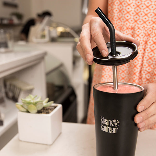 tumbler-straw-lid-with-straw-s6 steel_straw_smoothie-At-Counter-With-Lid_lifestyle_a071dbd2-9fd8-4eea-b04c-2a3732ff8612.jpg
