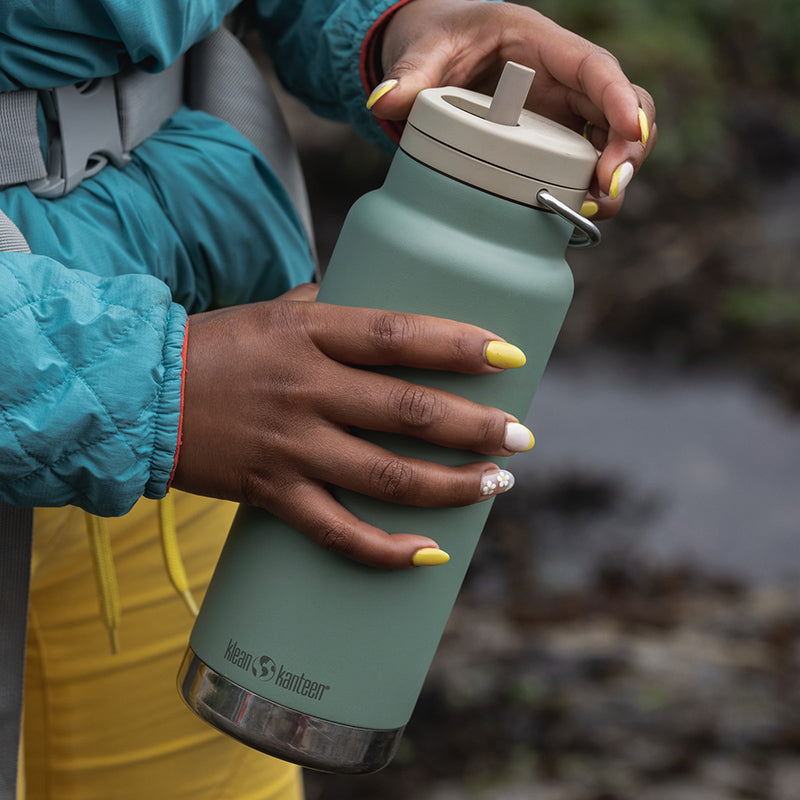 32oz-tkwide-made-to-do-more-bundle-l1 tkwide_32oz_insulated_bottle_twist_closeup_seapsray_hand_square.jpg